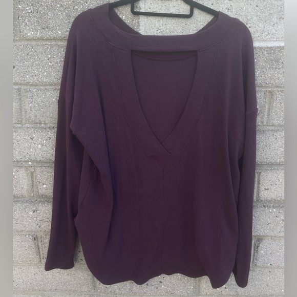 Athleta open back sweater - Picture 2 of 4